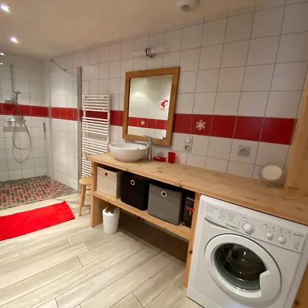 Chalet Neuf, 8 Personnes, 3 - Ch32 *